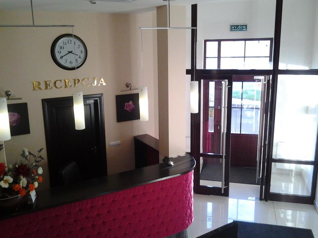 سايني Hotel Skarpa المظهر الخارجي الصورة
